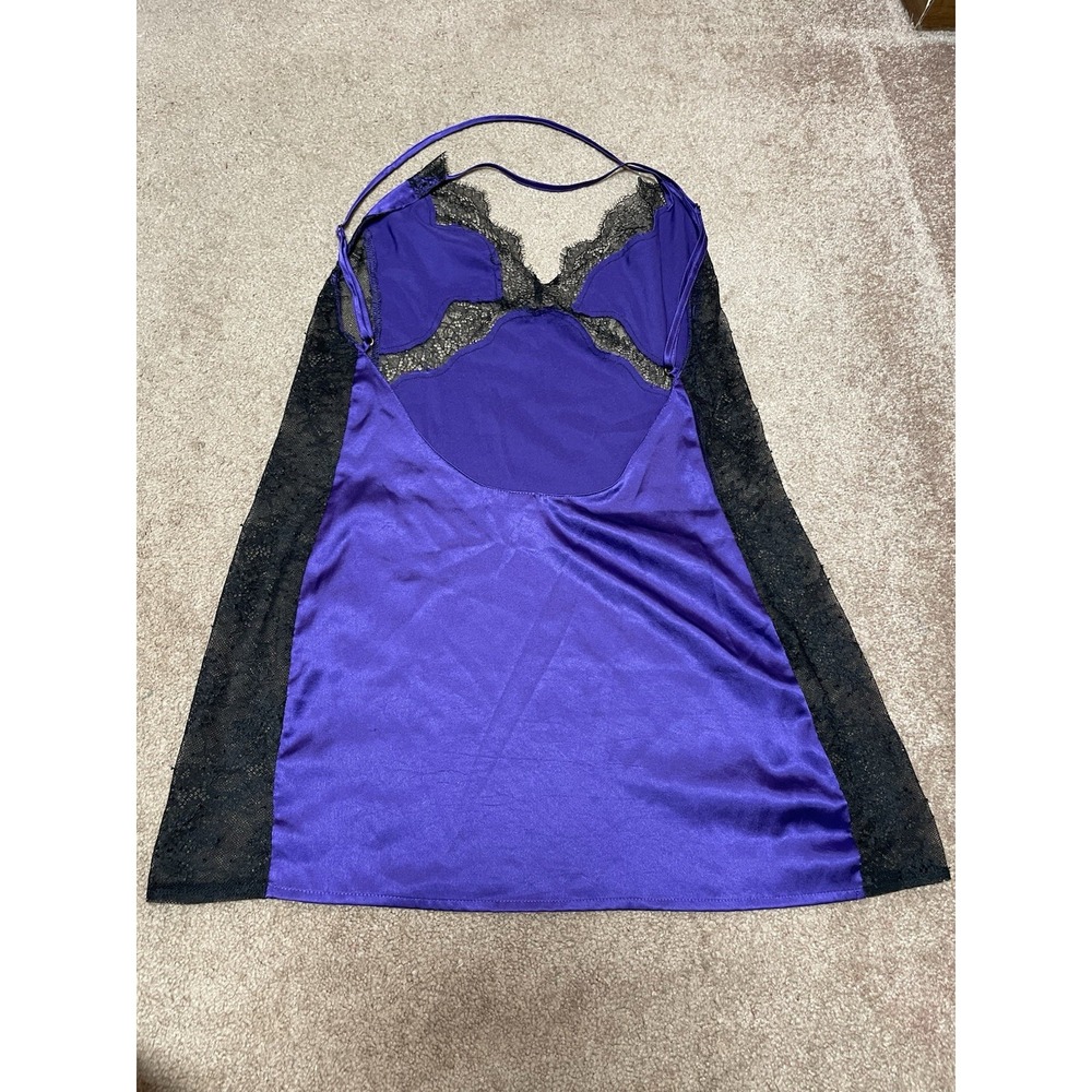 Victoria's Secret lingerie medium Satin Purple Black‎ Lace Camisole 2014 - Picture 5 of 9